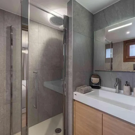 De Luxe Avec Sauna Et Jacuzzi, Proche Pistes Et Centre De - Fr-1-563-142 Dağ evi Courchevel